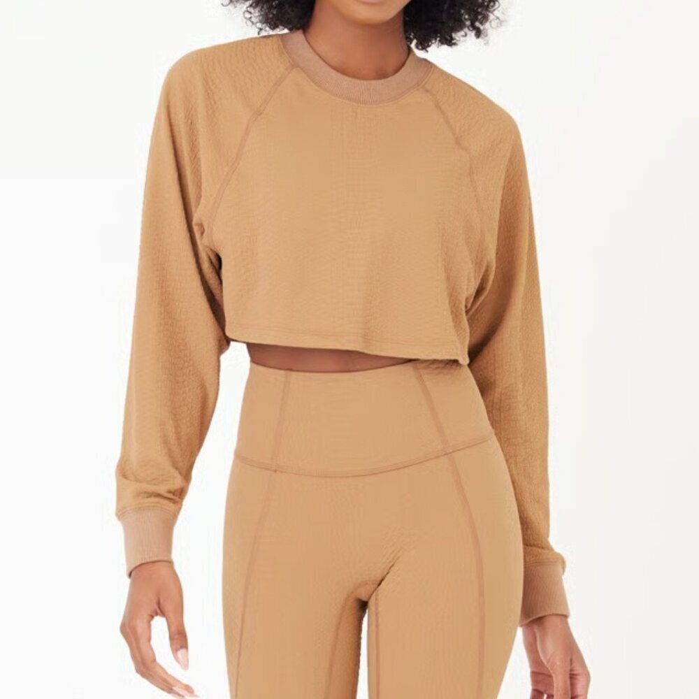 GIGI C Isabella cropped top pullover shirt camel tan texture snake active new M